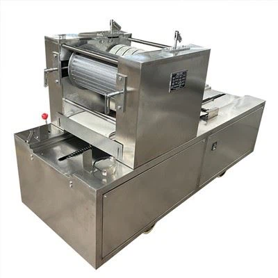 Mașină de făcut biscuiți cu nucă în formă de inimă